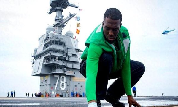 微豪配资 蔡正元谈福特号或被改回蒸汽弹射 美国海军的尴尬抉择